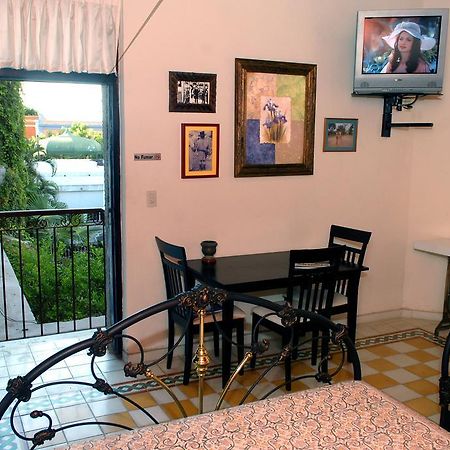 Hotel Machado Масатлан Екстериор снимка